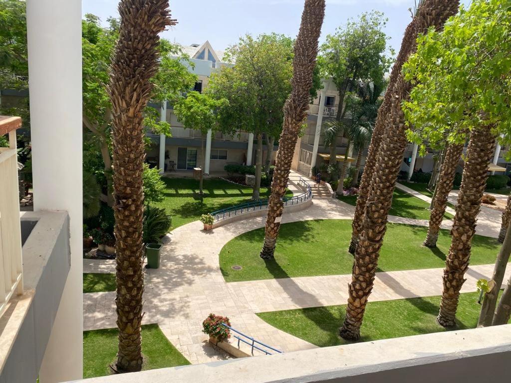 Royal Park Eilat Apartments Buitenkant foto